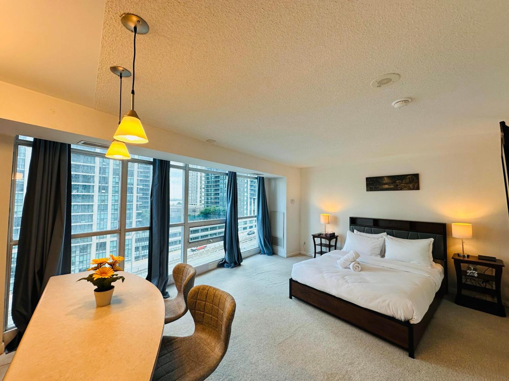 Rivetstays - The Yonge Toronto Exteriör bild